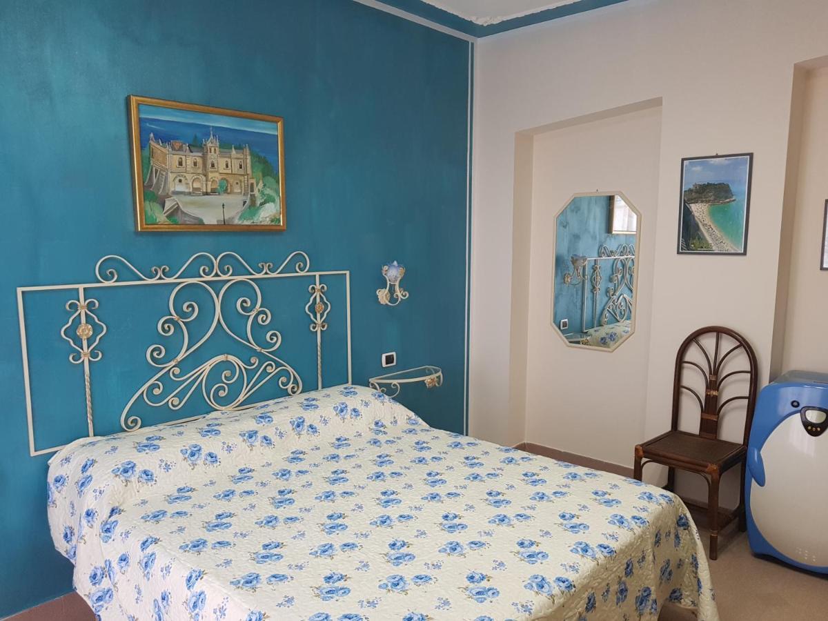 Villa Annina B&B Тропеа Екстер'єр фото